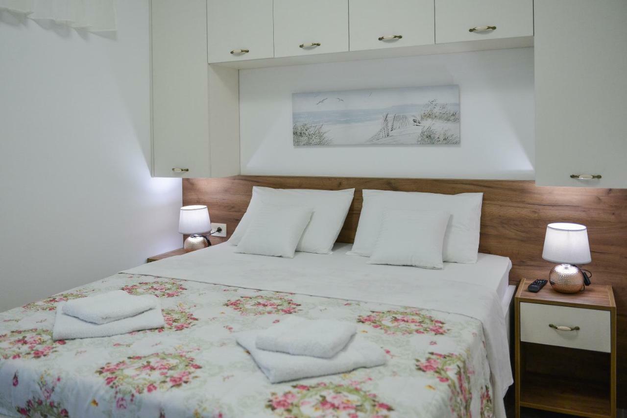 Brand New Apartments Sveti Stefan Buitenkant foto