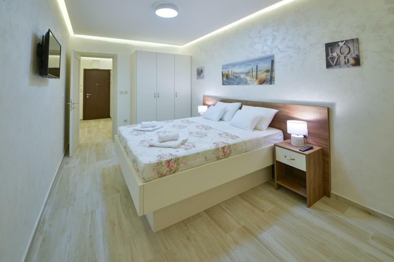 Brand New Apartments Sveti Stefan Buitenkant foto