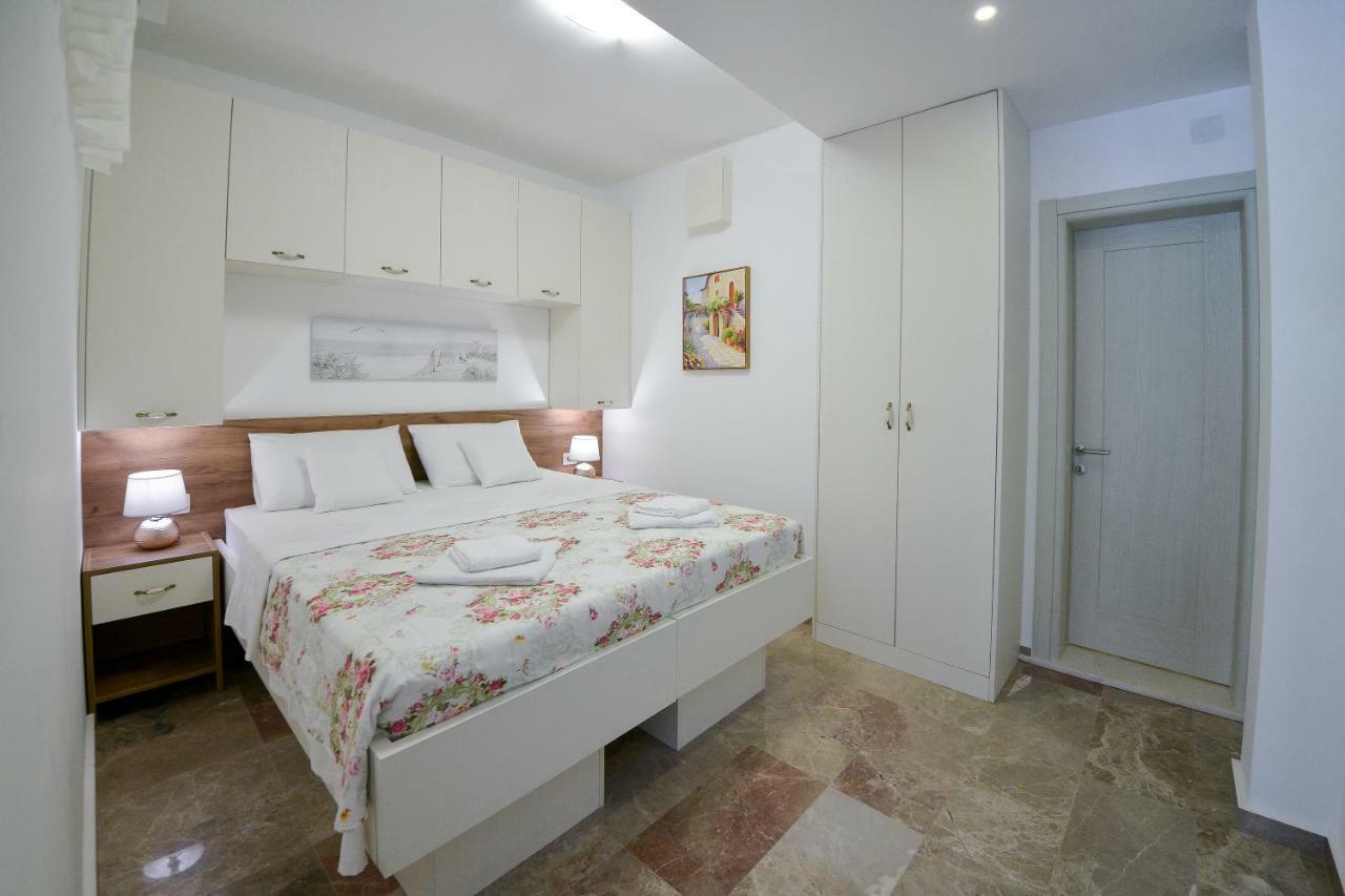 Brand New Apartments Sveti Stefan Buitenkant foto