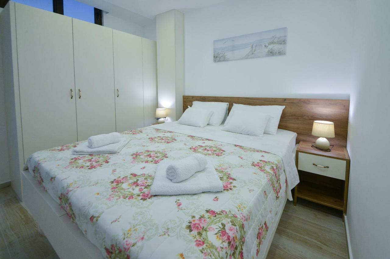 Brand New Apartments Sveti Stefan Buitenkant foto
