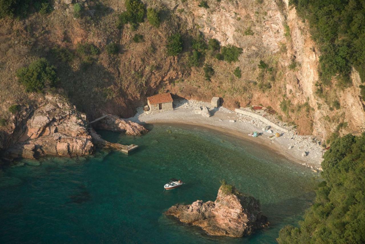 Brand New Apartments Sveti Stefan Buitenkant foto