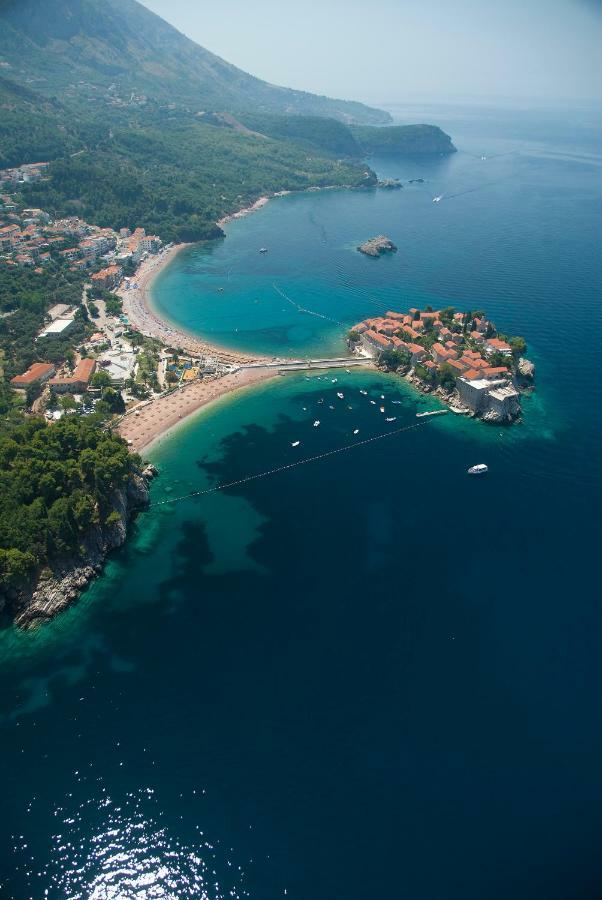 Brand New Apartments Sveti Stefan Buitenkant foto